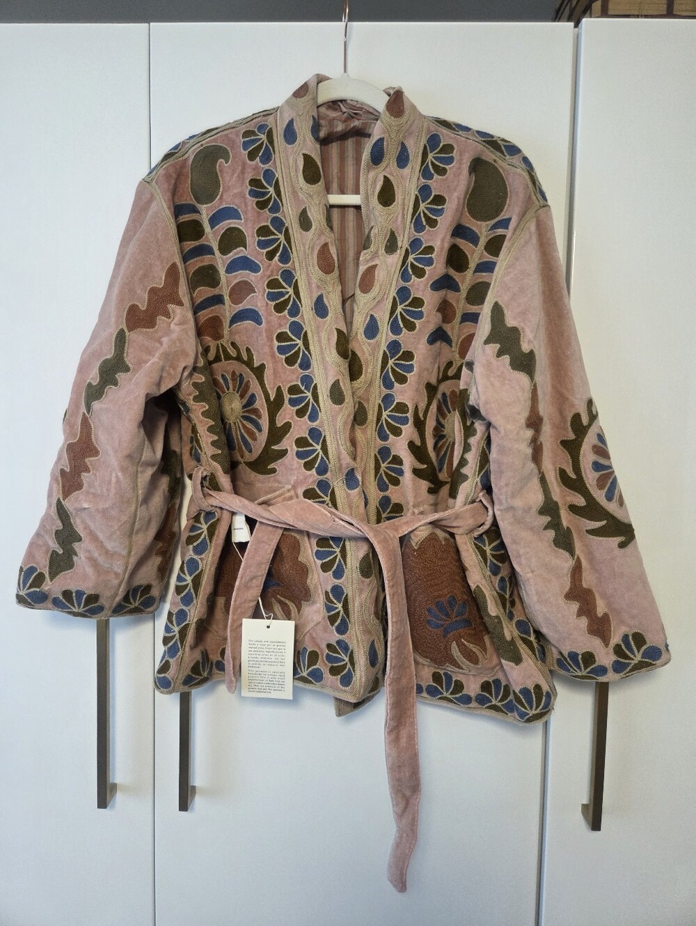 NWT Sumitra Free Size Embroidered Belted Kimono